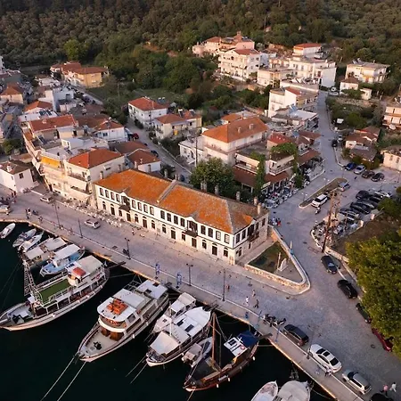 Meltemi In Limenas *